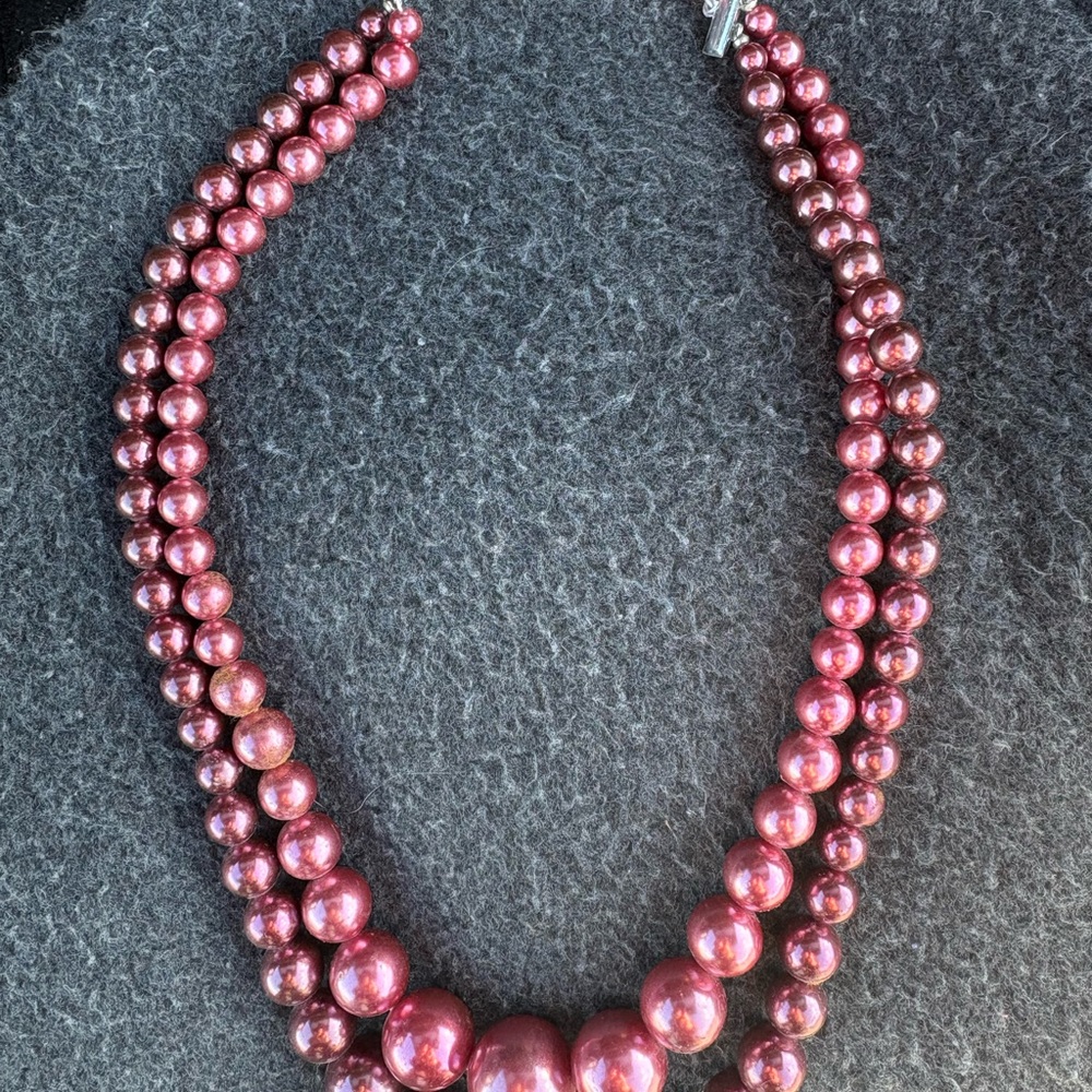 Vintage 50’s 2 Tone Graduated Burgundy  Faux Pearls 2 Strands Choker Necklace